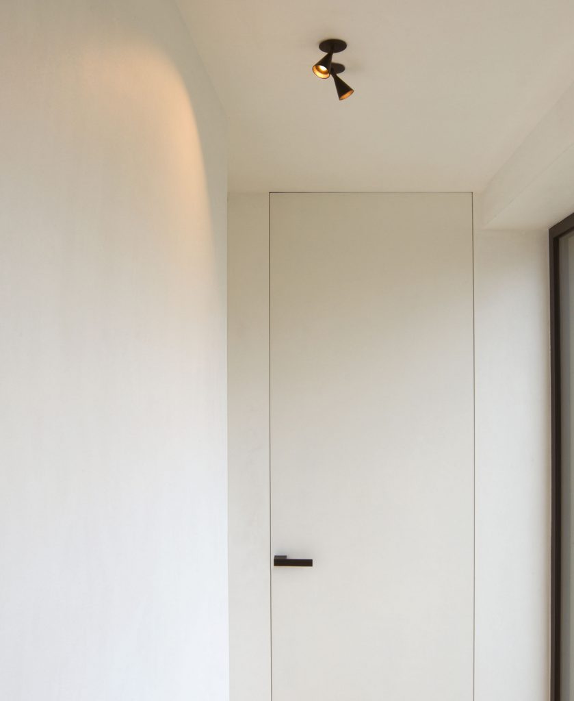 Aust-In Adjustable